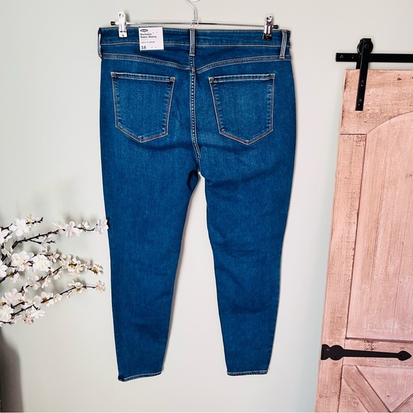 Old Navy Rockstar Super Skinny Fleece Lined Jean NWT Size 16 - Picture 3 of 4